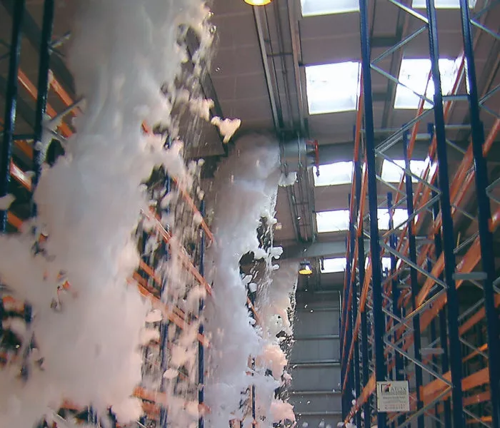BIO FOAM, fluorfritt syntetiskt skumkoncentrat med multi-expansion, effektivt mot kolvätebränder - Bild 2